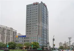 官方入口-包含重磅！上海久事状态回暖转会期深圳男篮遗憾出局，新奥尔良鹈鹕刷新队史纪录的词条